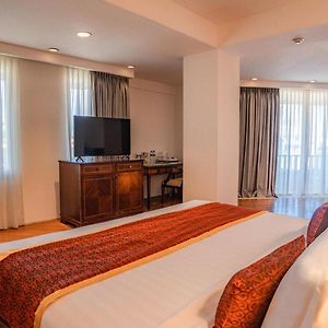 Deluxe Zimmer mit Kingsize-Bett